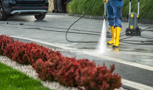 Why Choose Our Certified Pressure Washing Experts for Your Project Needs in Flordell Hills, MO?